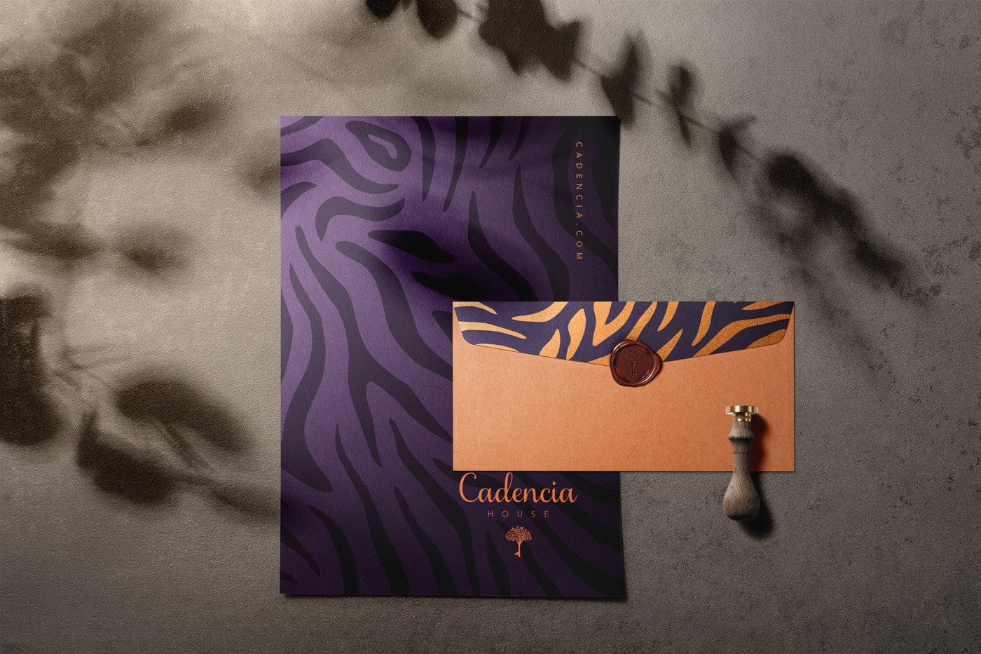 Cadencia時(shí)尚服裝品牌設(shè)計(jì)案例和品牌營(yíng)銷，服裝品牌形象設(shè)計(jì)，品牌營(yíng)銷，深圳品牌設(shè)計(jì)，左右格局